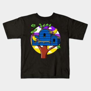 Three Arches Birdhouse Kids T-Shirt